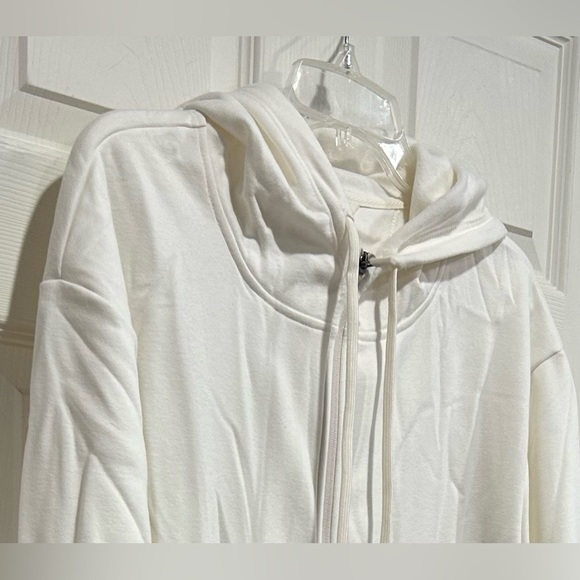 Beyond Yoga Men's Large Every Body Zip Front Hoodie Sweatshirt Fresh Snow NWT - Picture 3 of 7